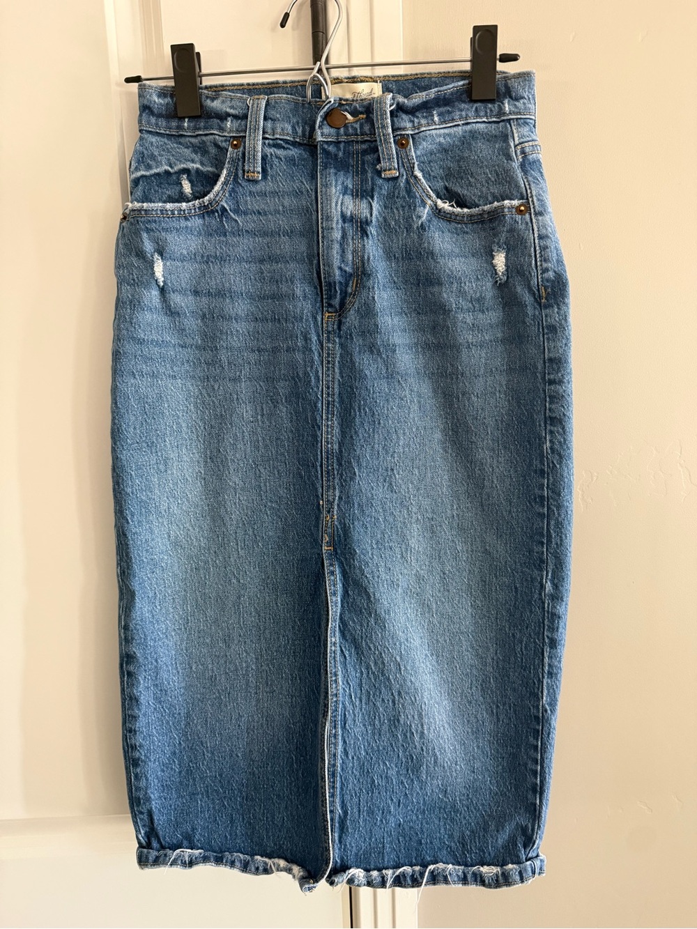 Universal Thread Mid-Blue Straight-Leg Denim Skirt, Sz 2, new without tags